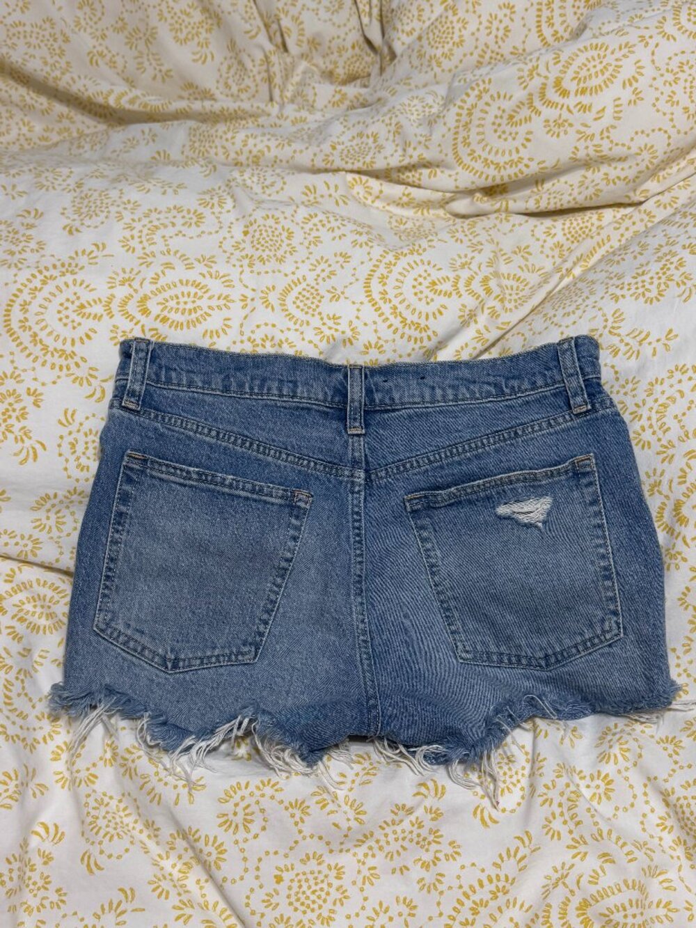 GAP High Rise Cheeky Short - Picture 4 of 4